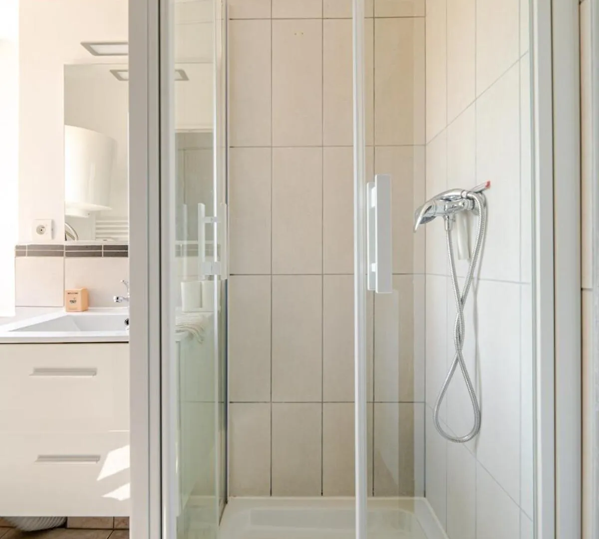 Grasse B - Two Rooms 4 People Downtown - Air-Conditioning فرنسا
