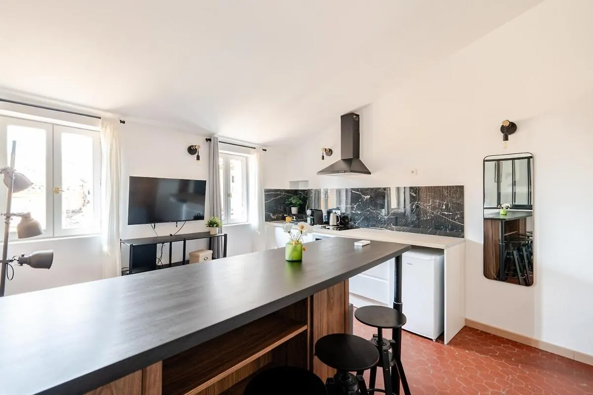 Grasse B - Two Rooms 4 People Downtown - Air-Conditioning فرنسا