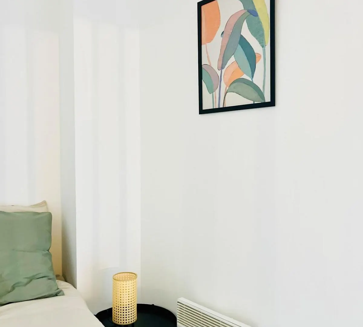 Grasse B - Two Rooms 4 People Downtown - Air-Conditioning شقة
