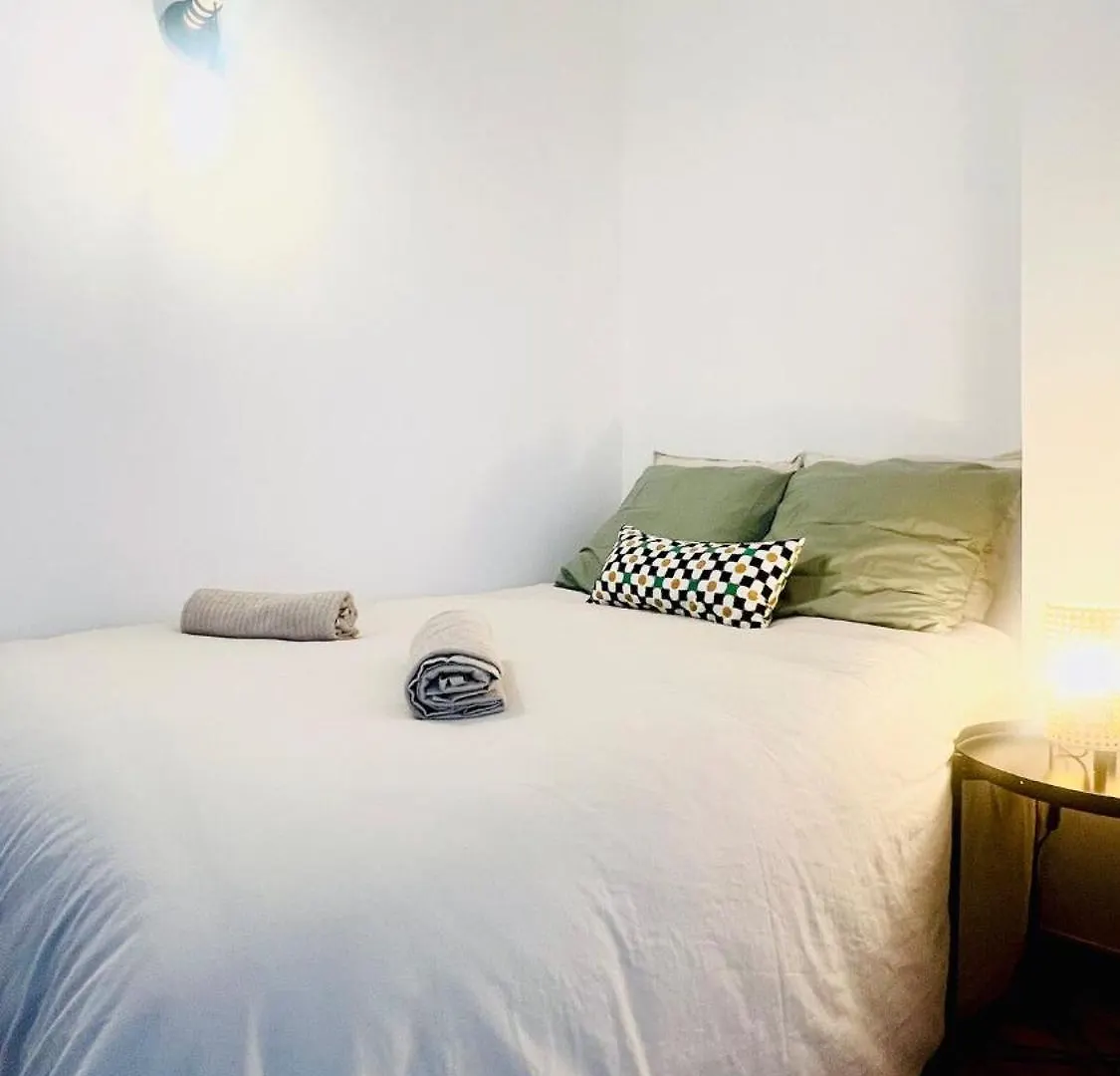 Grasse B - Two Rooms 4 People Downtown - Air-Conditioning شقة