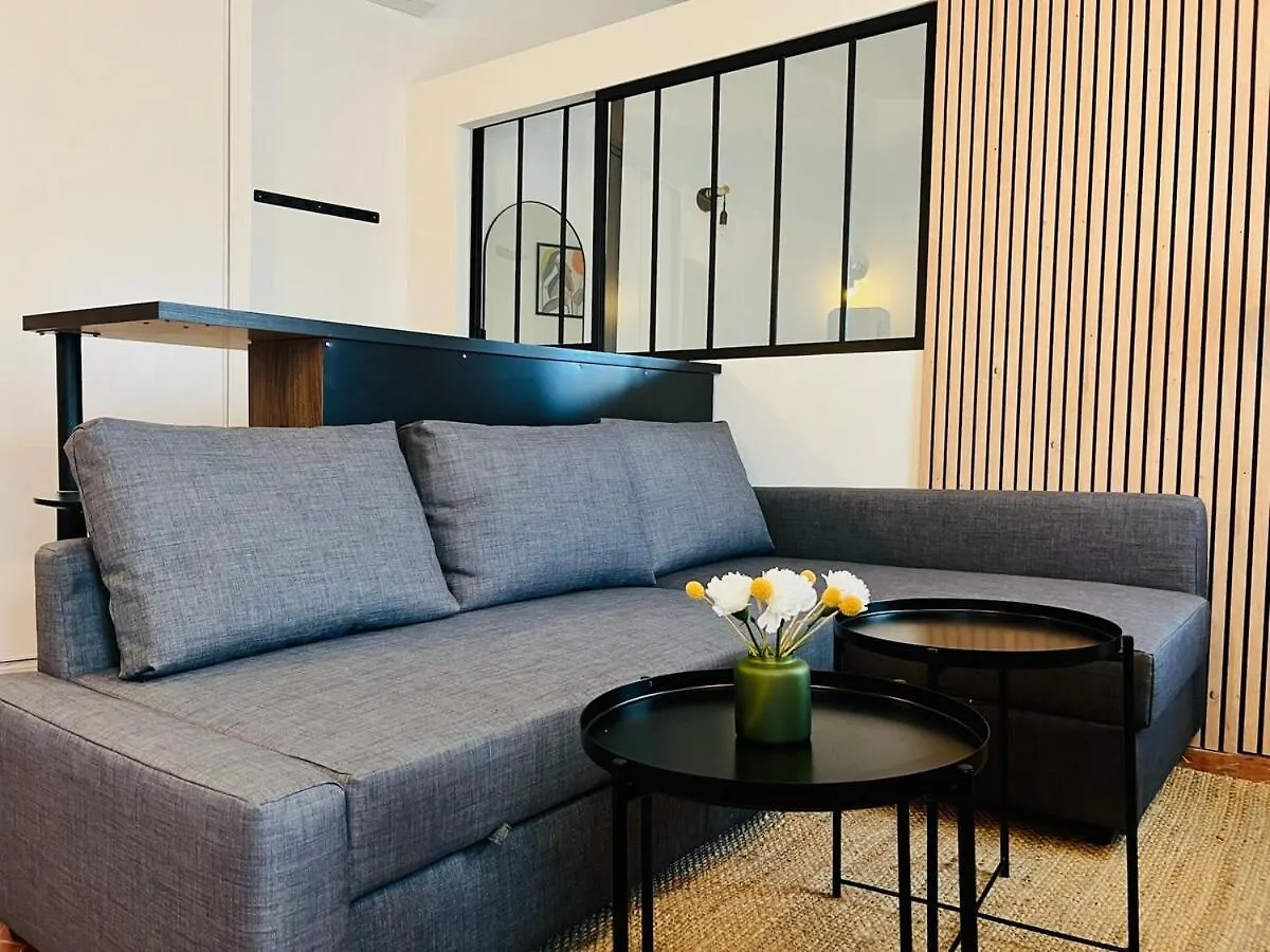 Grasse B - Two Rooms 4 People Downtown - Air-Conditioning 0*,  فرنسا
